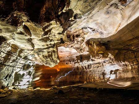 belum caves travels tirupati